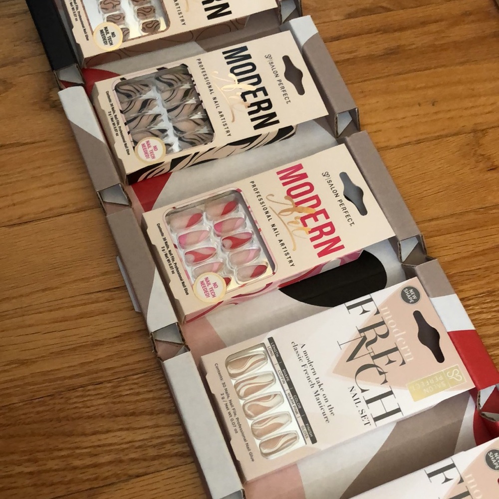 6 sets of NEW nails press ons